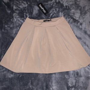 Boohoo Pleated Skirt NWT